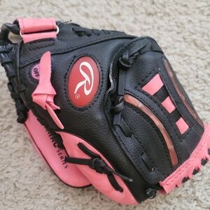 Rawlings 9 1/2 inch girls glove